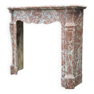 Cheminée de style Louis XV Pompadour en marbre rouge de Rance vers 1880
