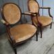 Paire de fauteuil médaillon Louis XVI