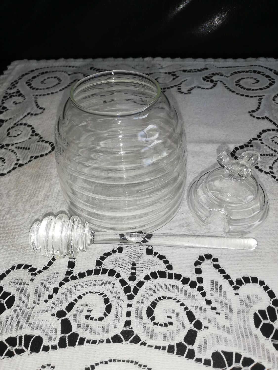 Glass honey pot