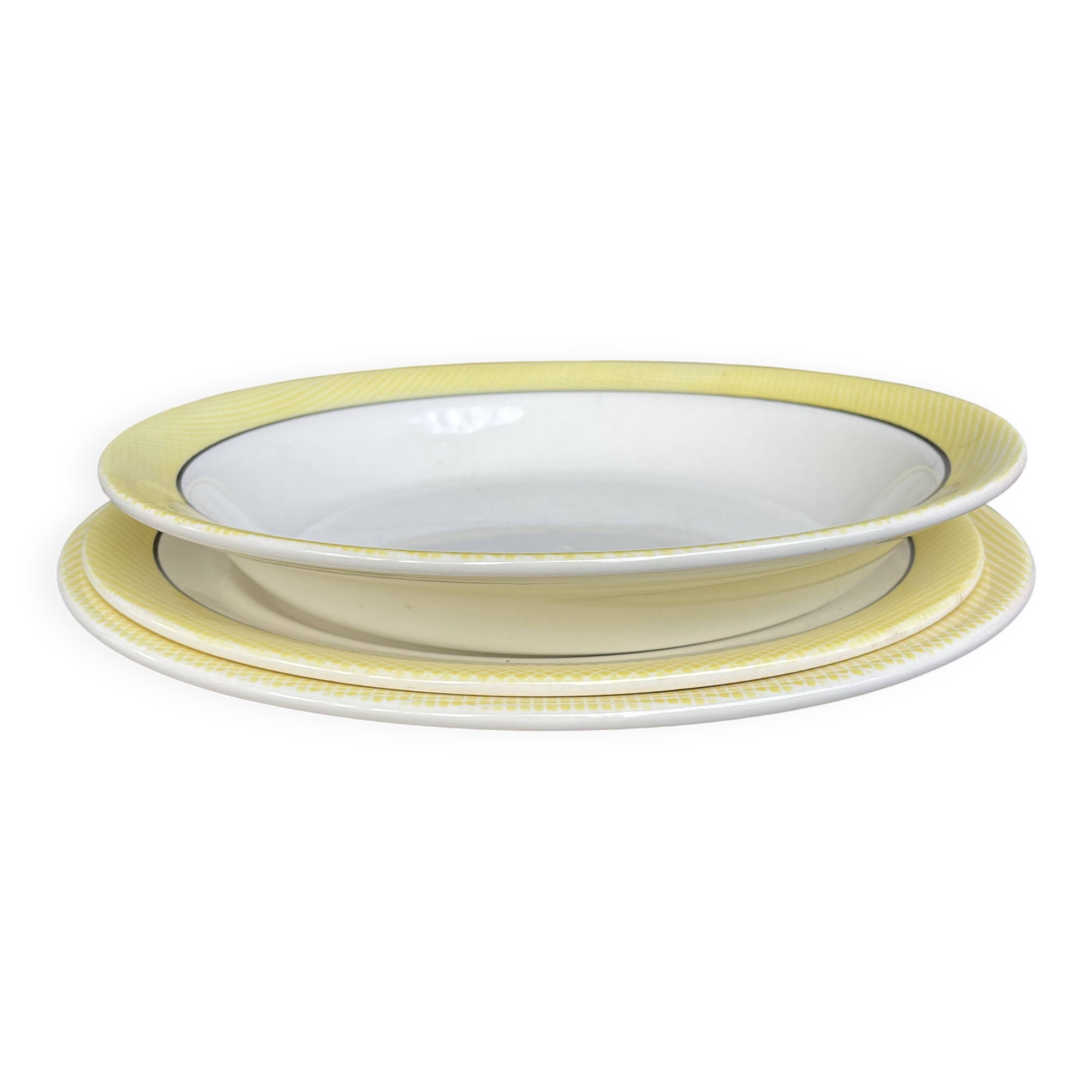 Set of 2 large plates and a round platter, Salins Meudon Yellow