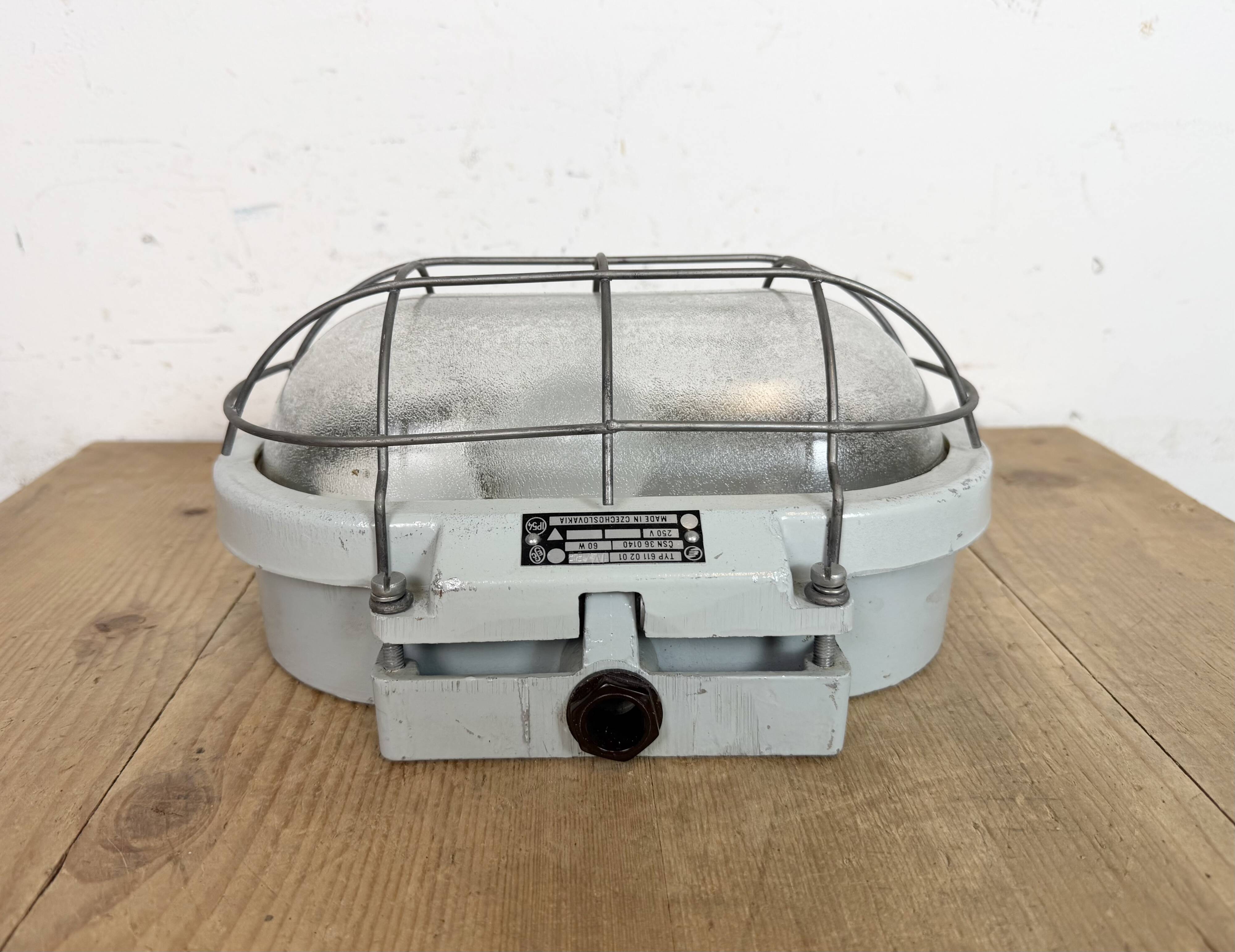 Industrial Cast Aluminium Wall Light with Frosted Glass, 1970s