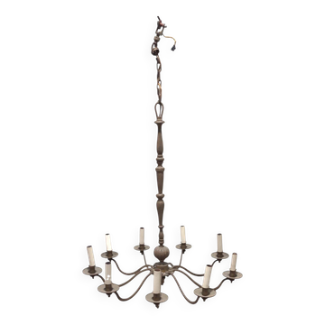 Vintage chandelier with 9 arms in gold metal – foliage decoration – Paris Baguès