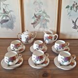 Fine porcelain from Soko Japan, floral tea set (cups, sugar bowl, pot)