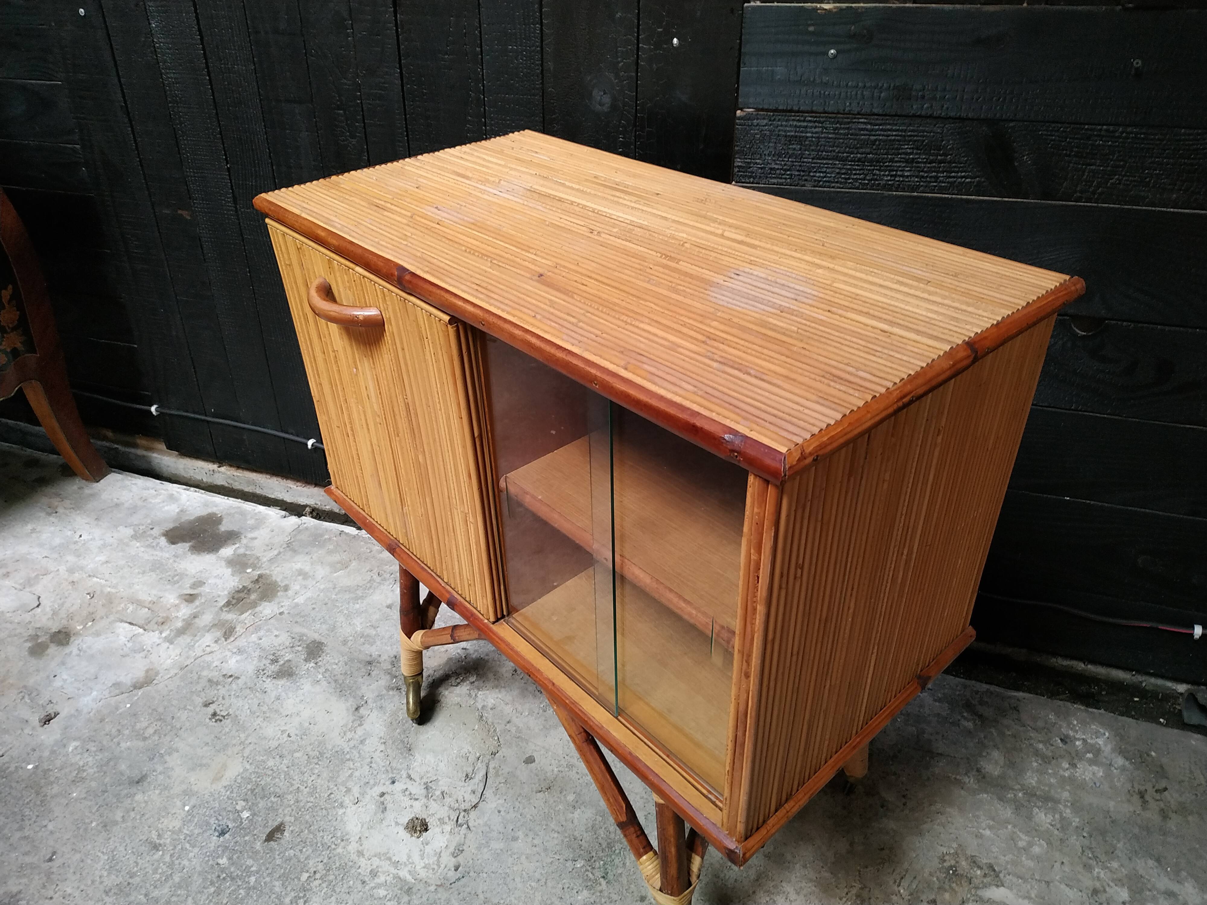 Meuble bar vintage en bambou