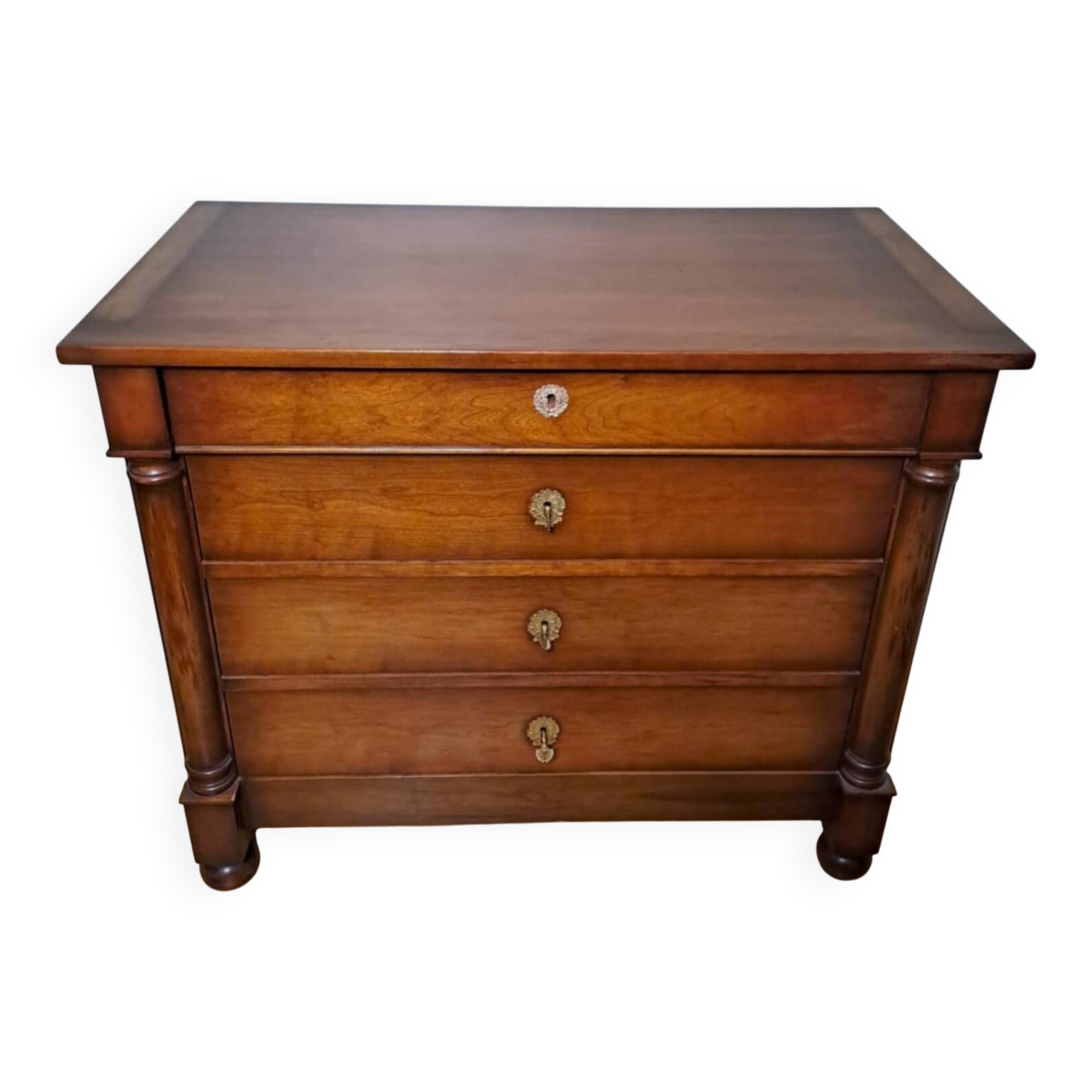 Mahogany chest of drawers