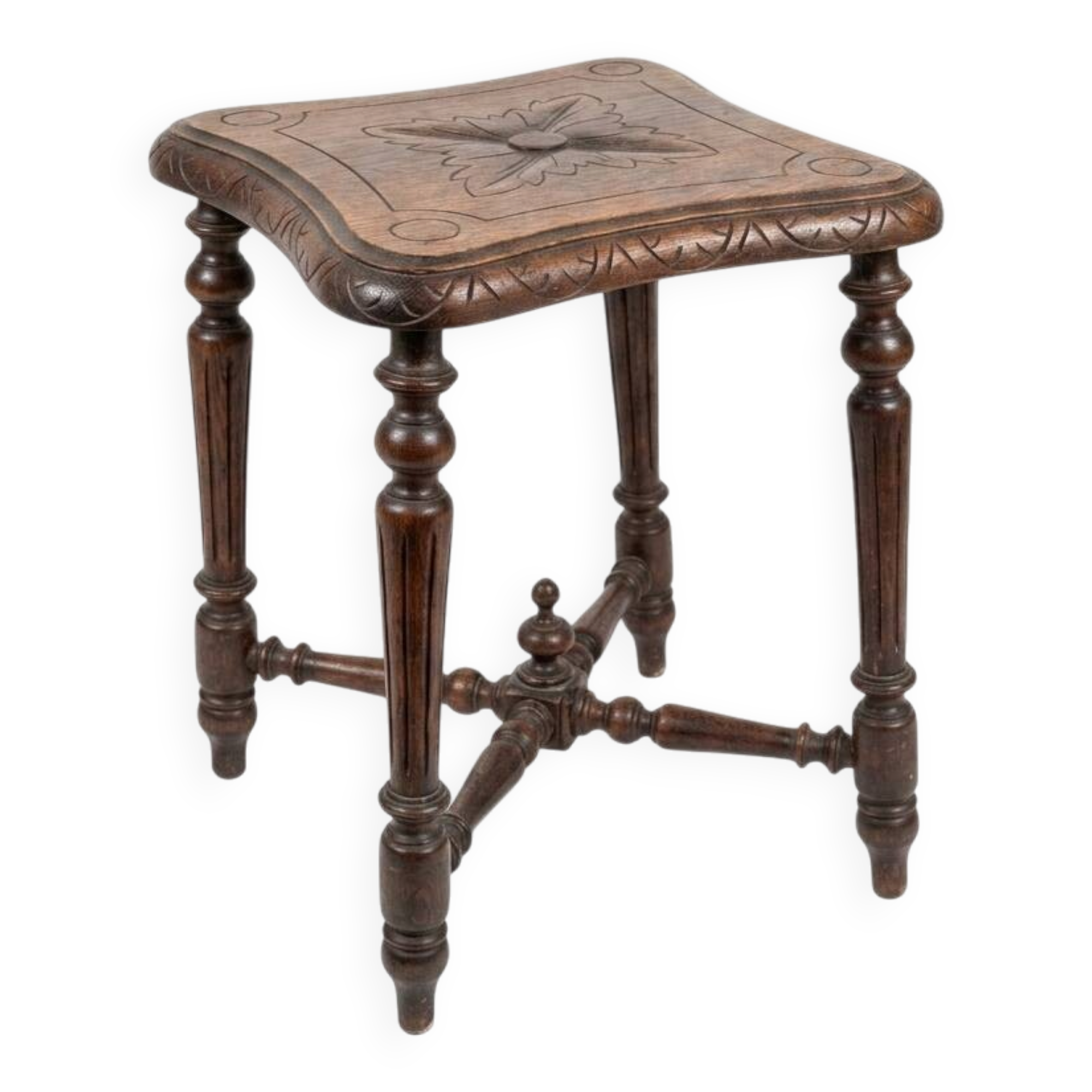 Tabouret ancien en bois sculpté en chêne massif