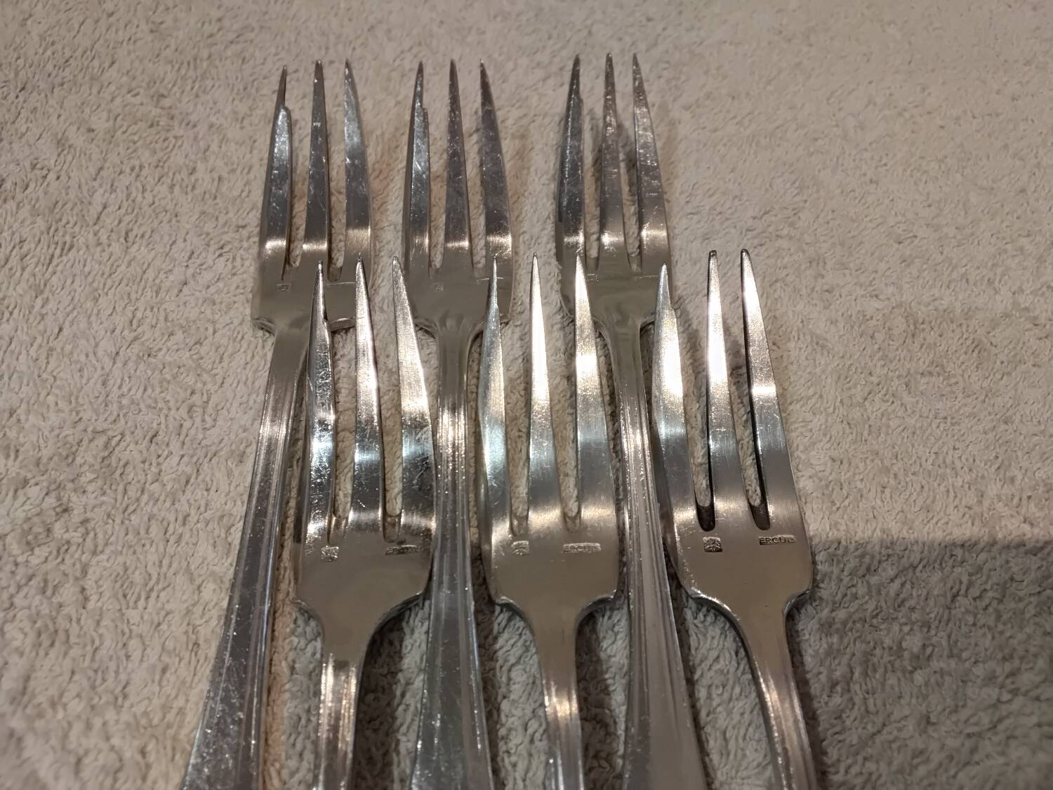 6 silver-plated cake forks by the silversmith Ercuis Medici