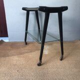 Serving table