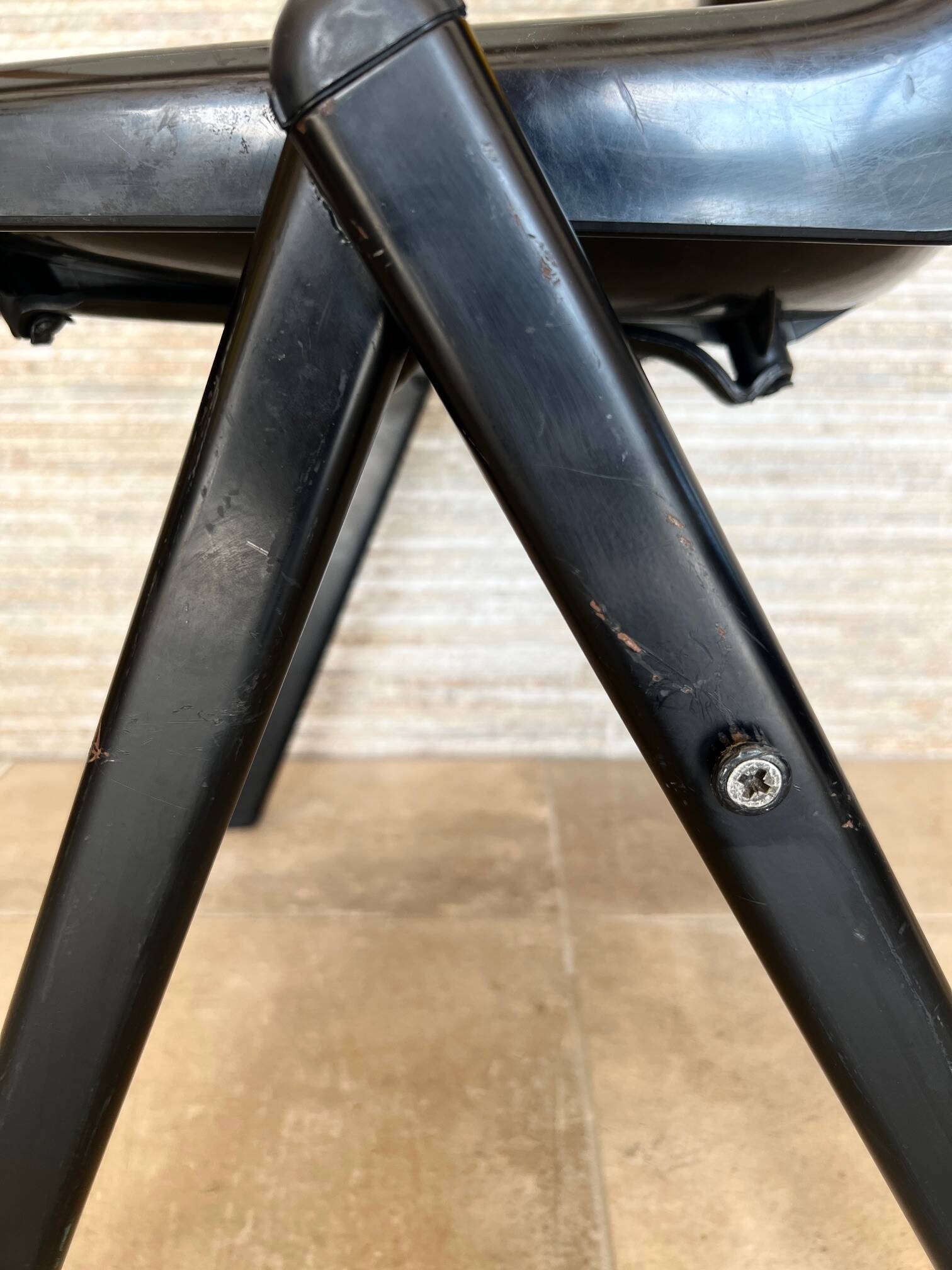 6 back chairs Emilio Ambasz & Giancarlo Peretti, yellow armchair