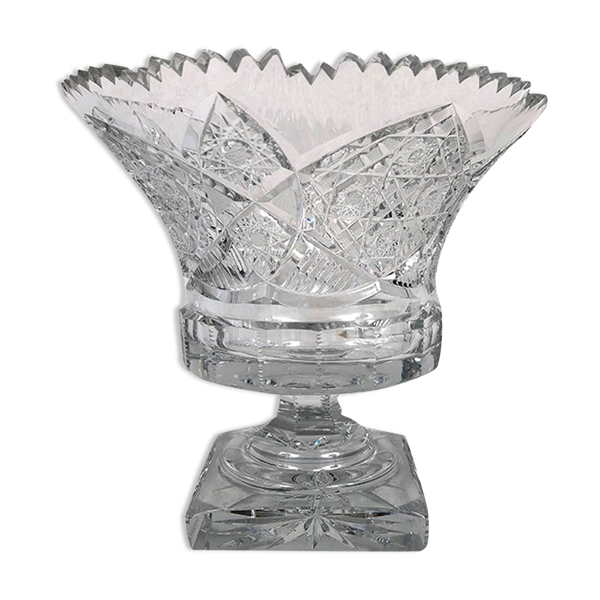 Coupe sur pied en cristal taillé — Beyit