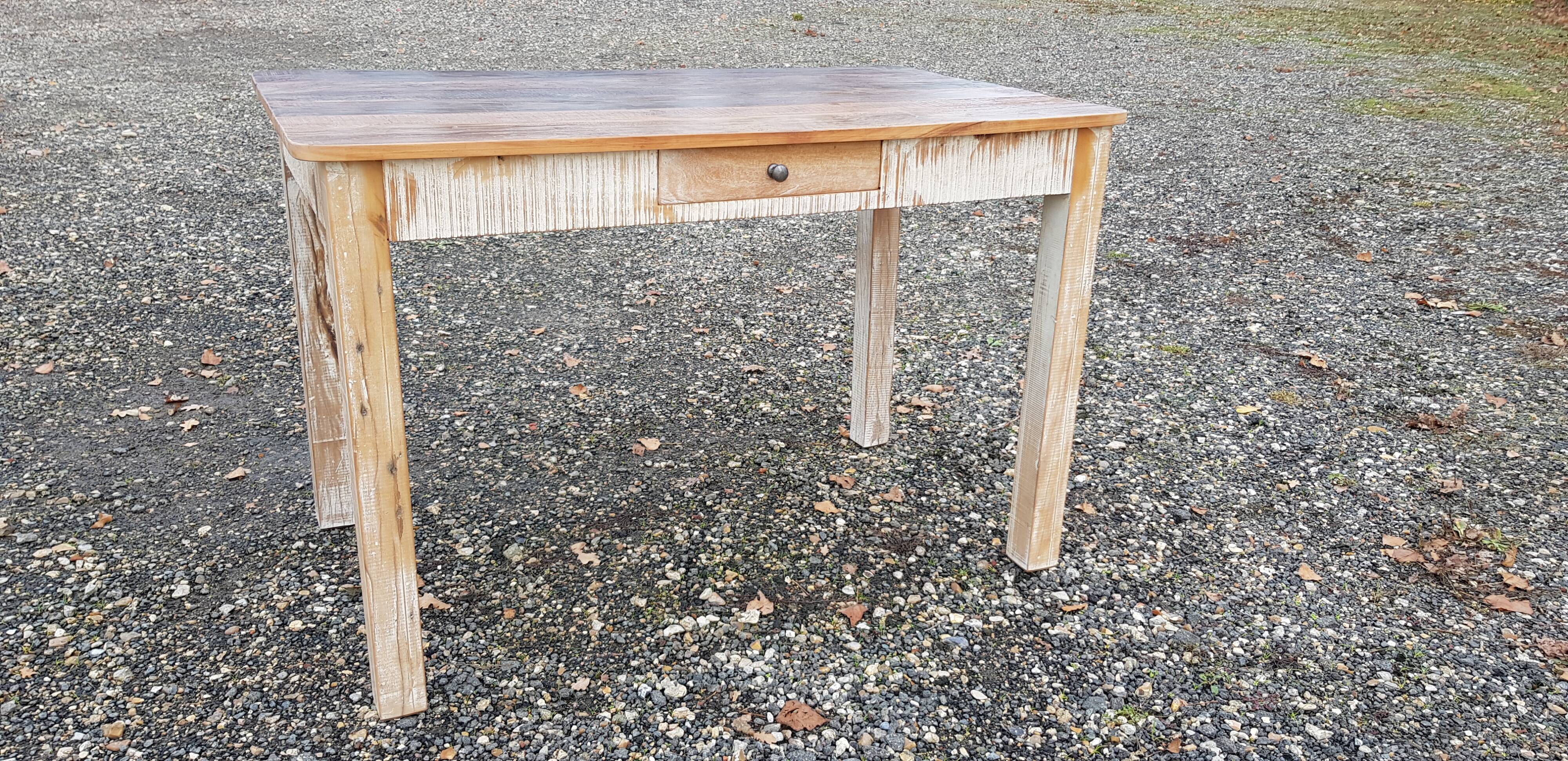 Kitchen dining table