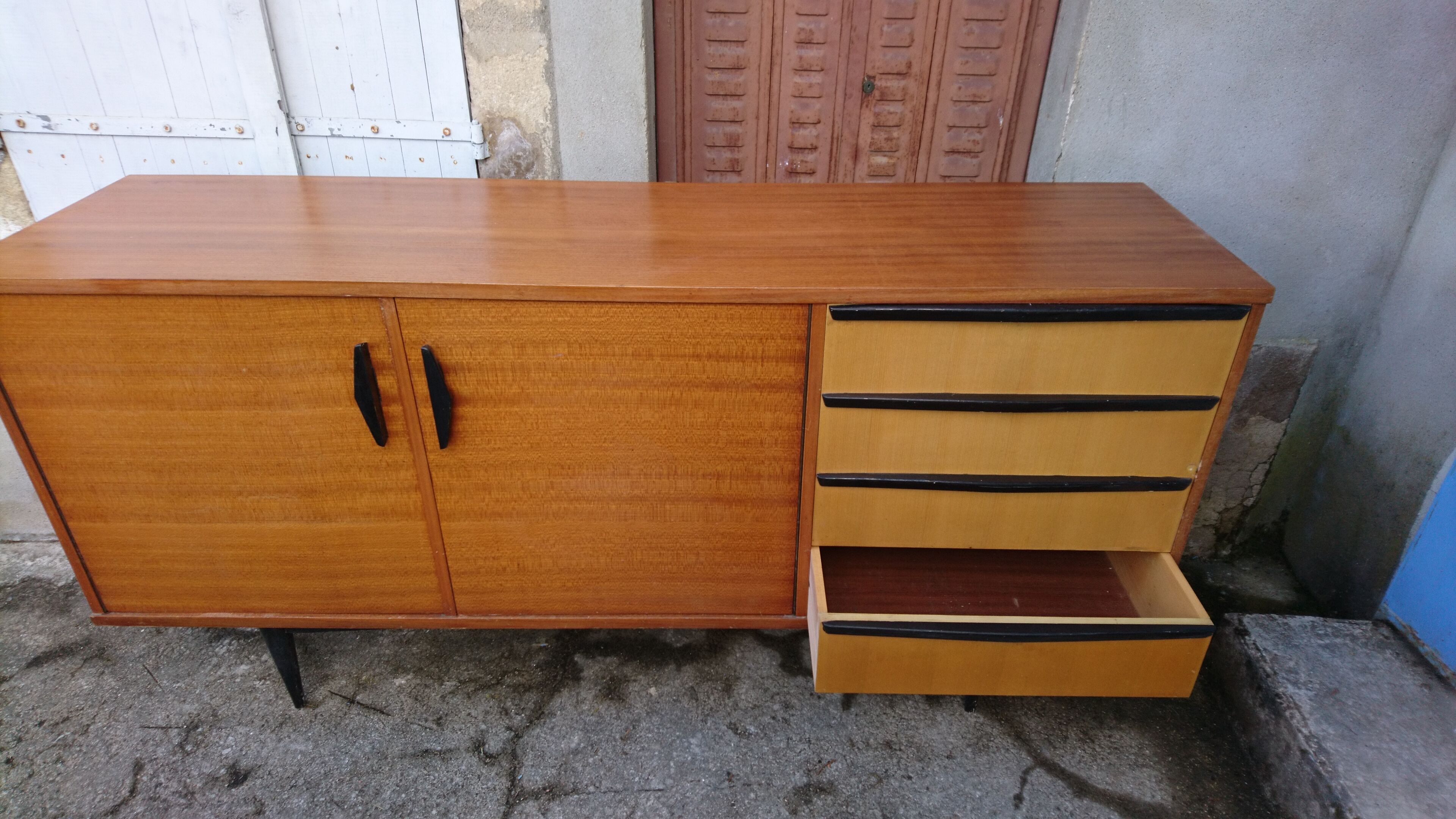 Sideboard