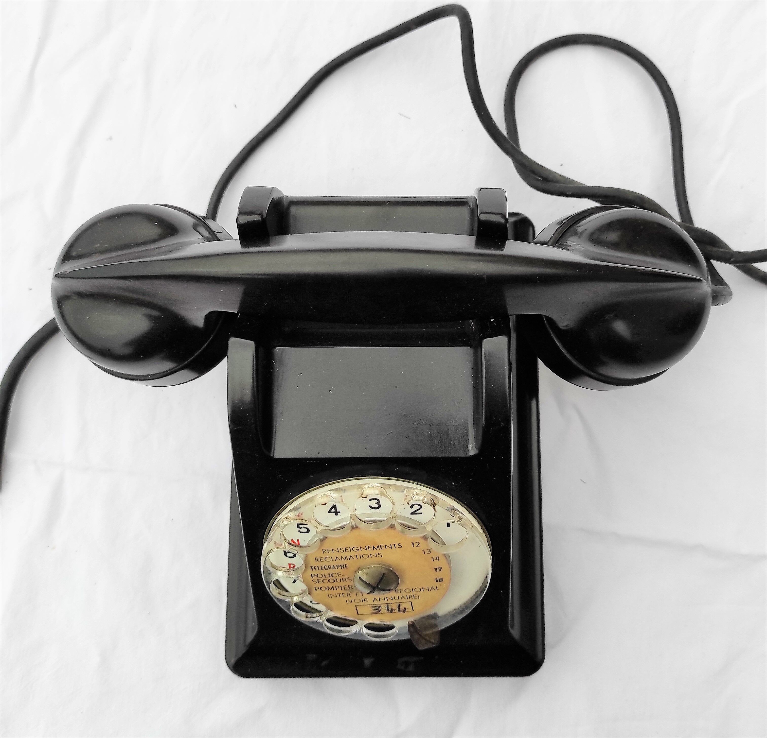 Ericsson phone design brand vintage in bakelite black years 50