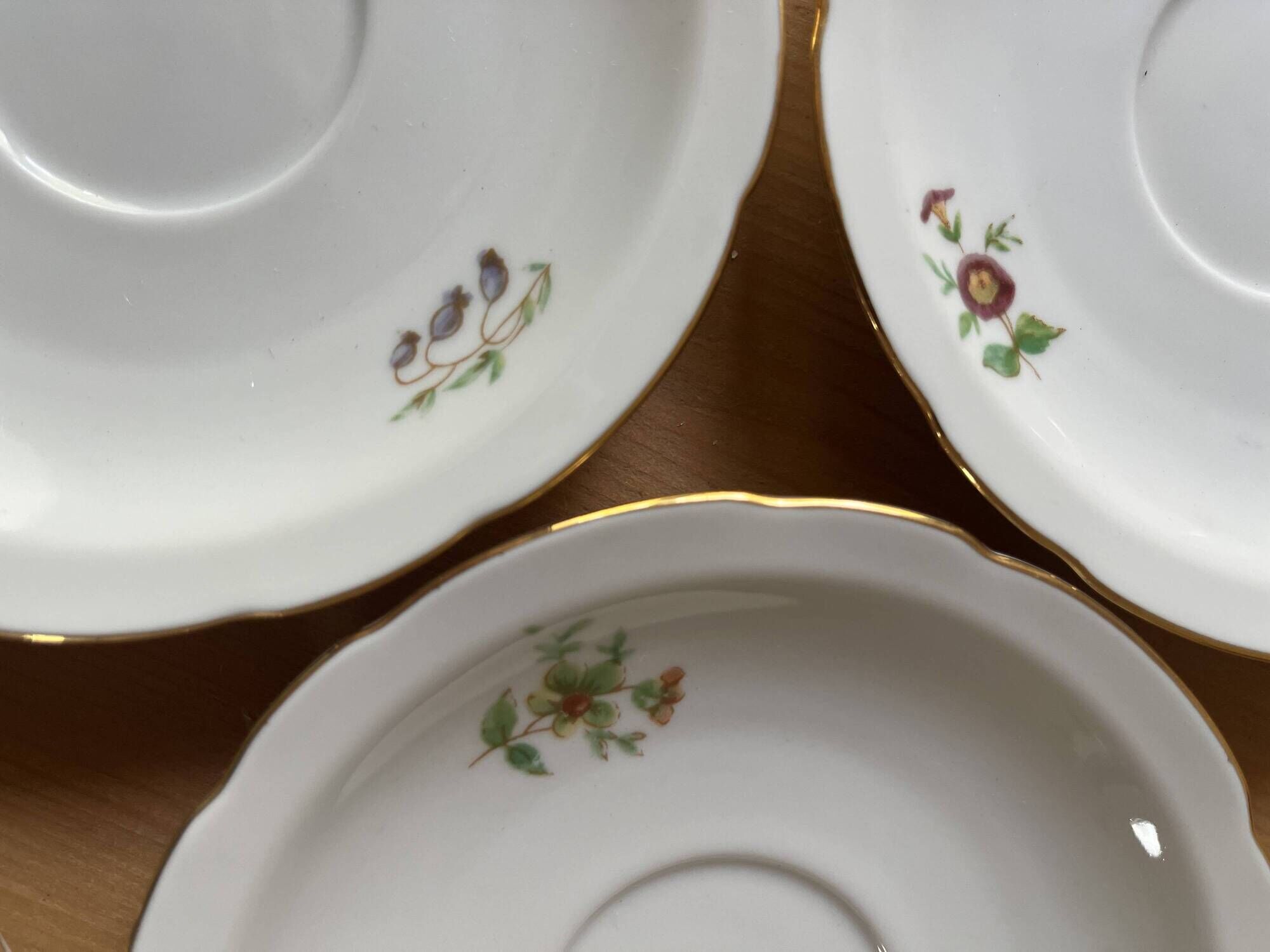 4 fine porcelain cups from Ćmielów