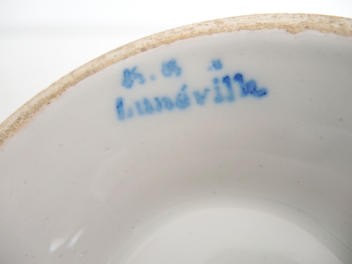 Ancienne soupière en céramique Lunéville