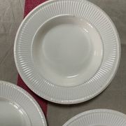 Lot de 3 assiettes creuses Wedgwood