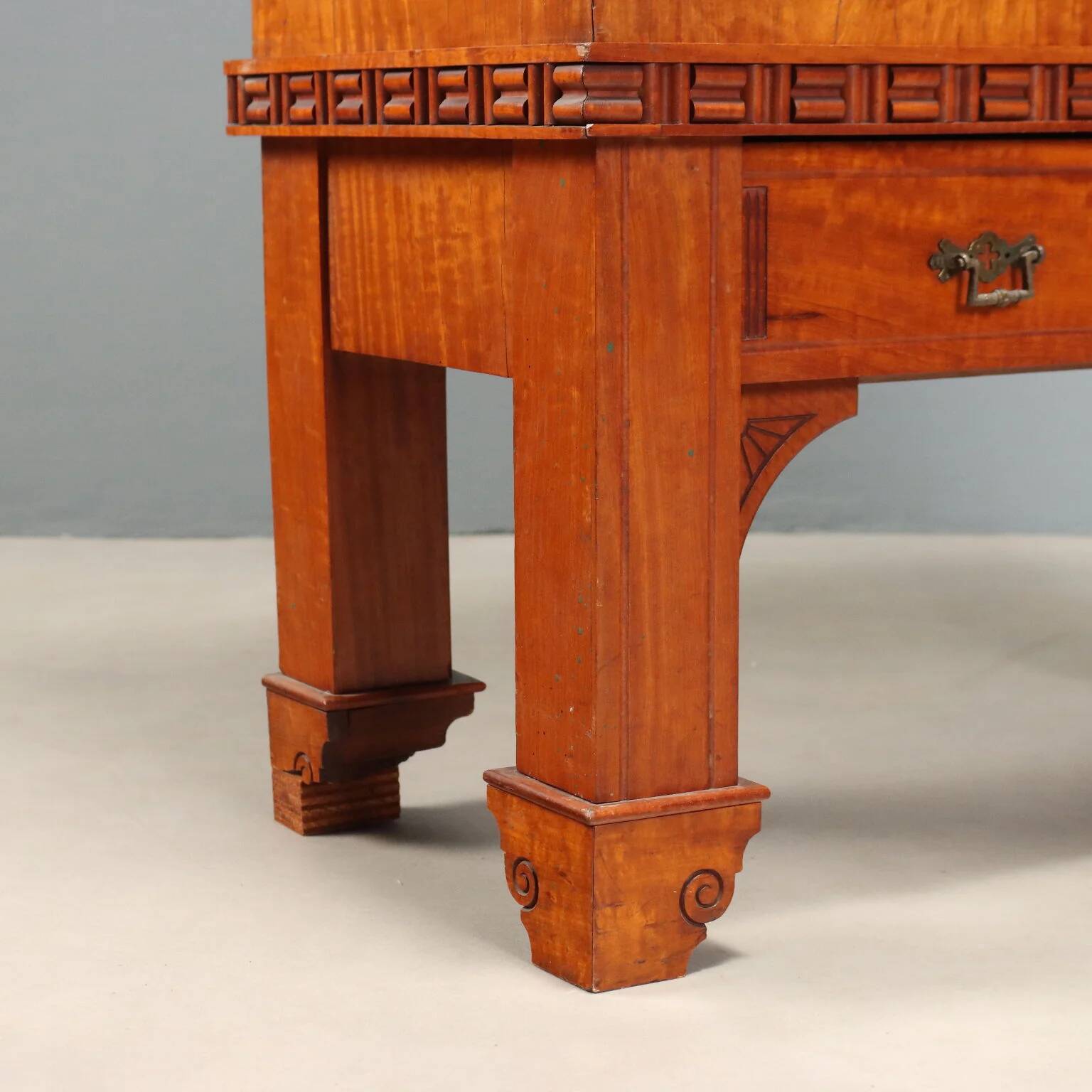 Vitrine ancienne style chinoiserie en citronnier, Royaume-Uni '800