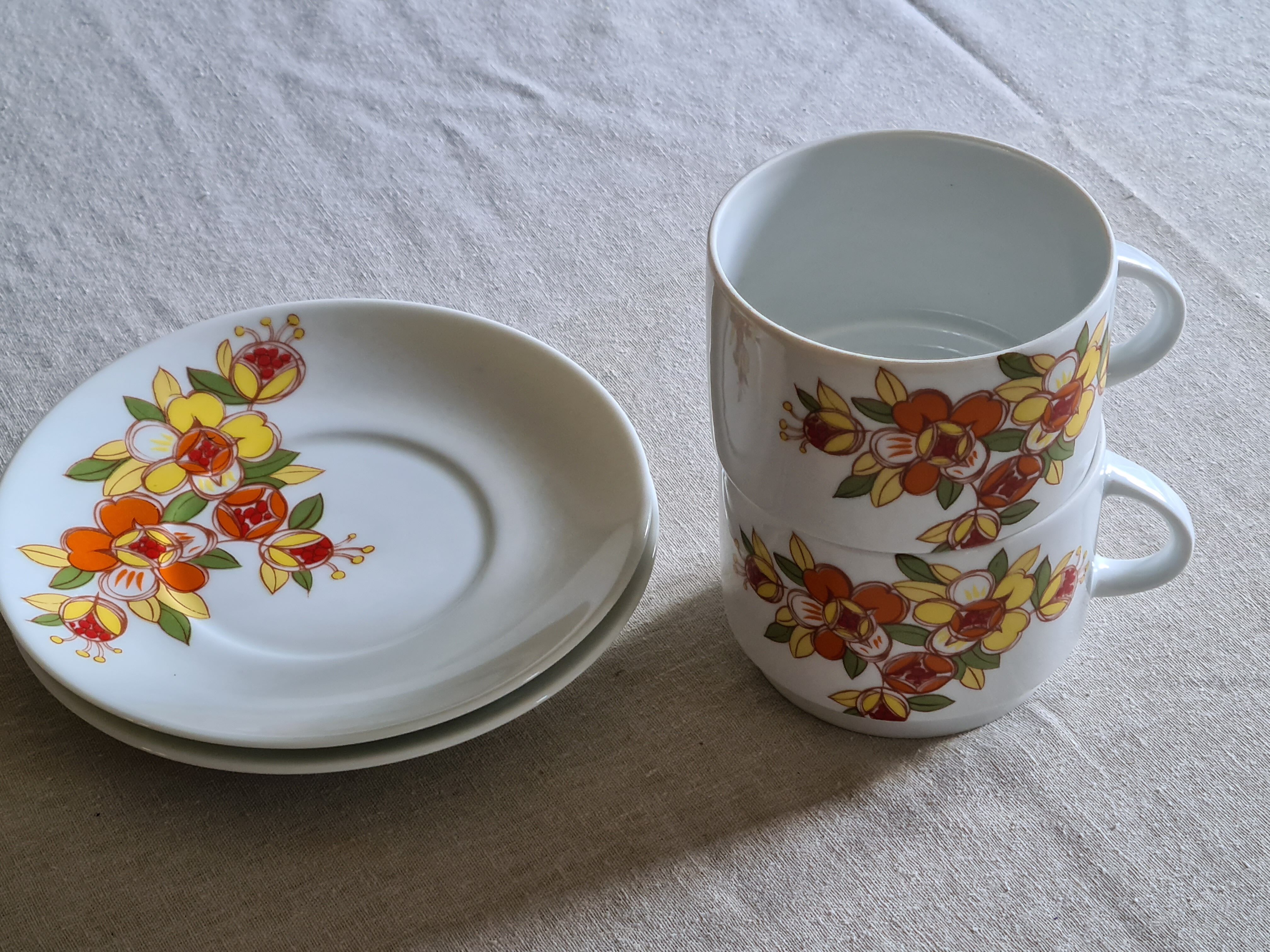 Vintage porcelain breakfast service