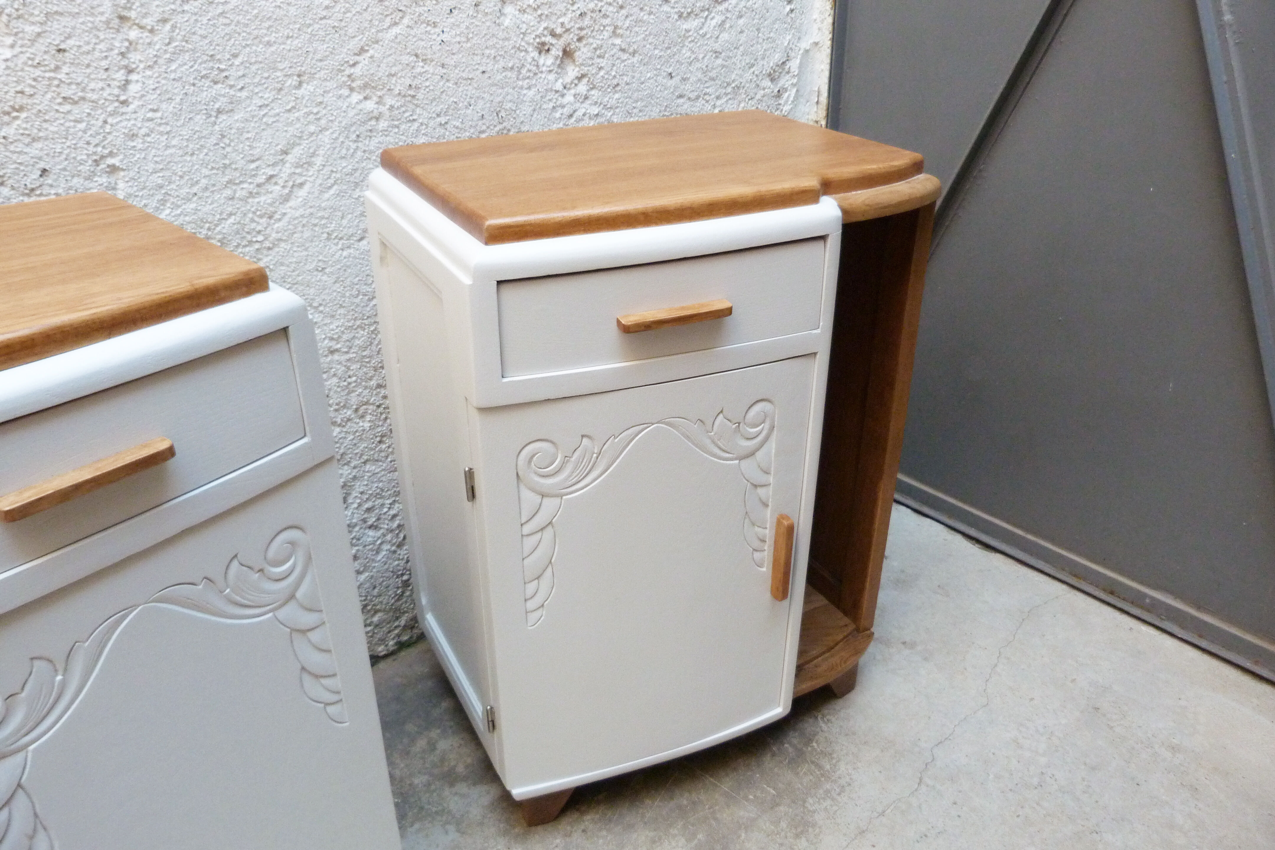 Pair white art deco bedsides