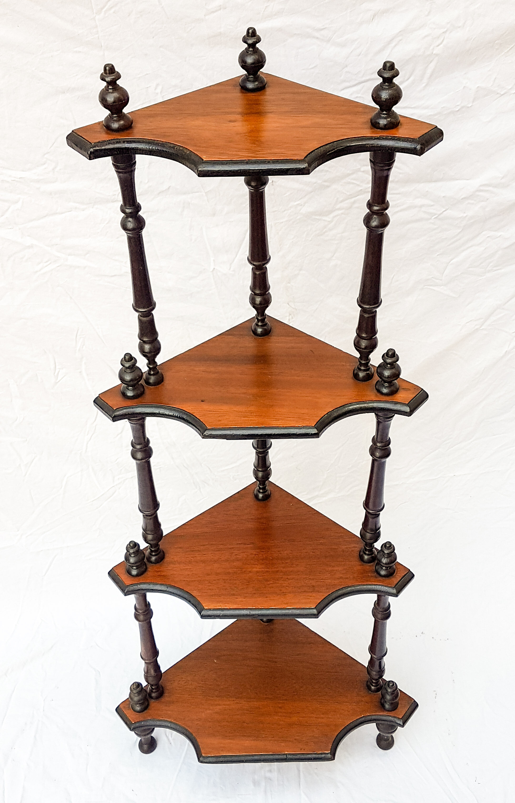 Shelves of angle Napoleon III of the nineteenth