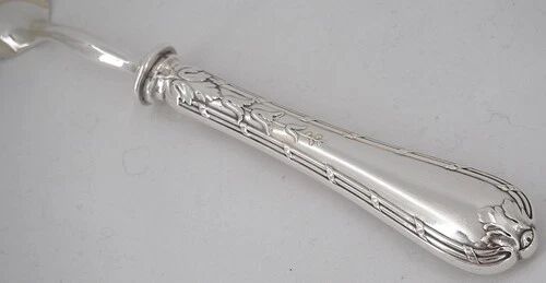 Christofle Rubans model, very beautiful cake server, engraved.
