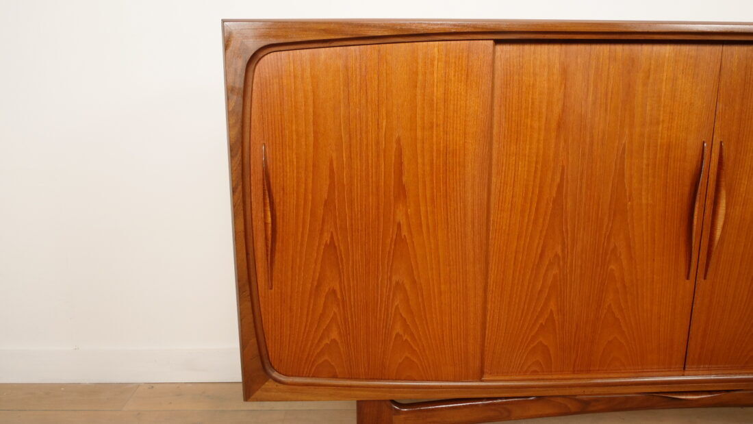 Vintage highboard | Johannes Andersen | Danish design | Teak