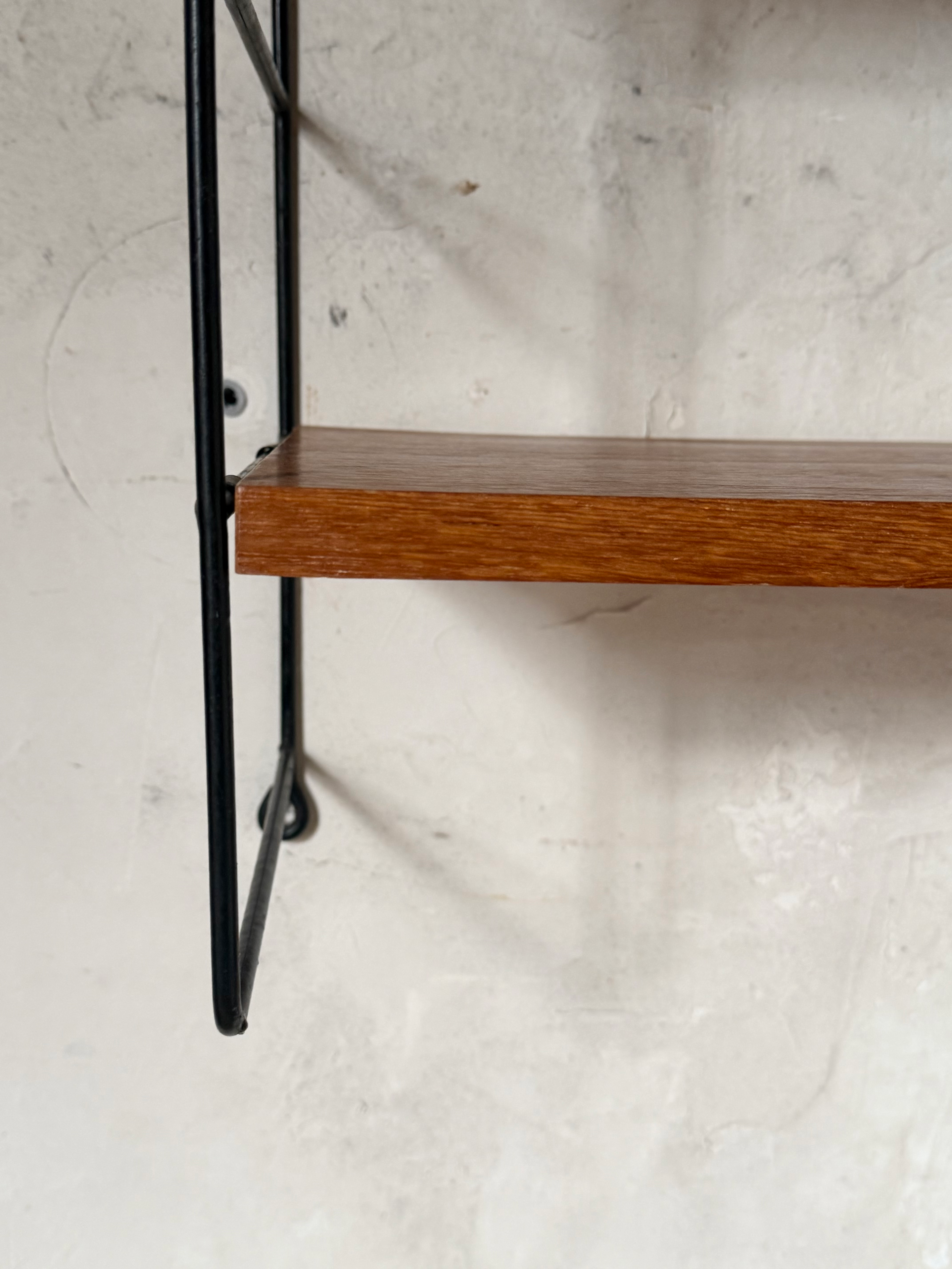 Étagère murale filaire vintage en teck style String