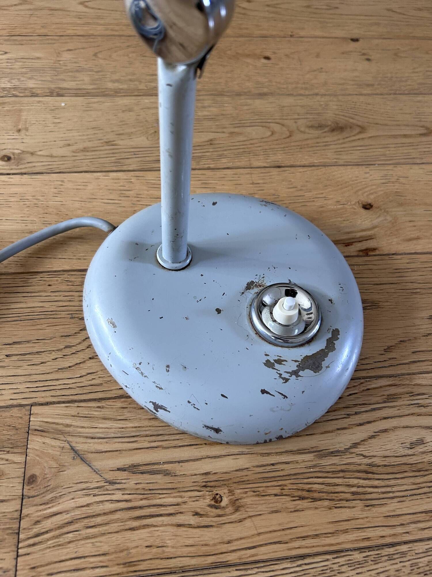 Jumo desk lamp model gs1 with 3 joints