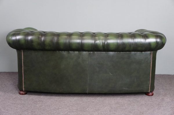 Chesterfield sofa in green cowhide leather