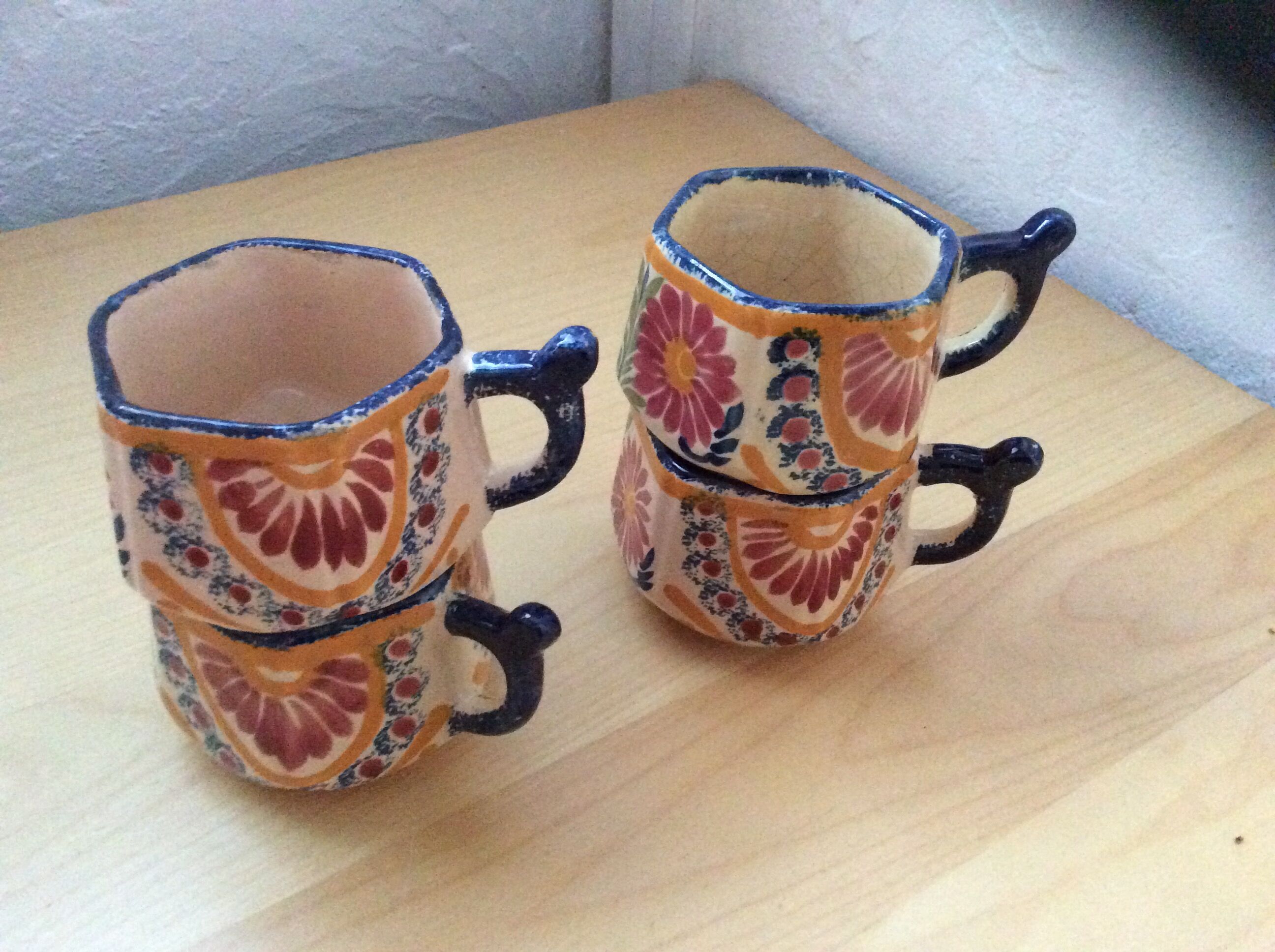 Set of 4 Henriot Quimper cups