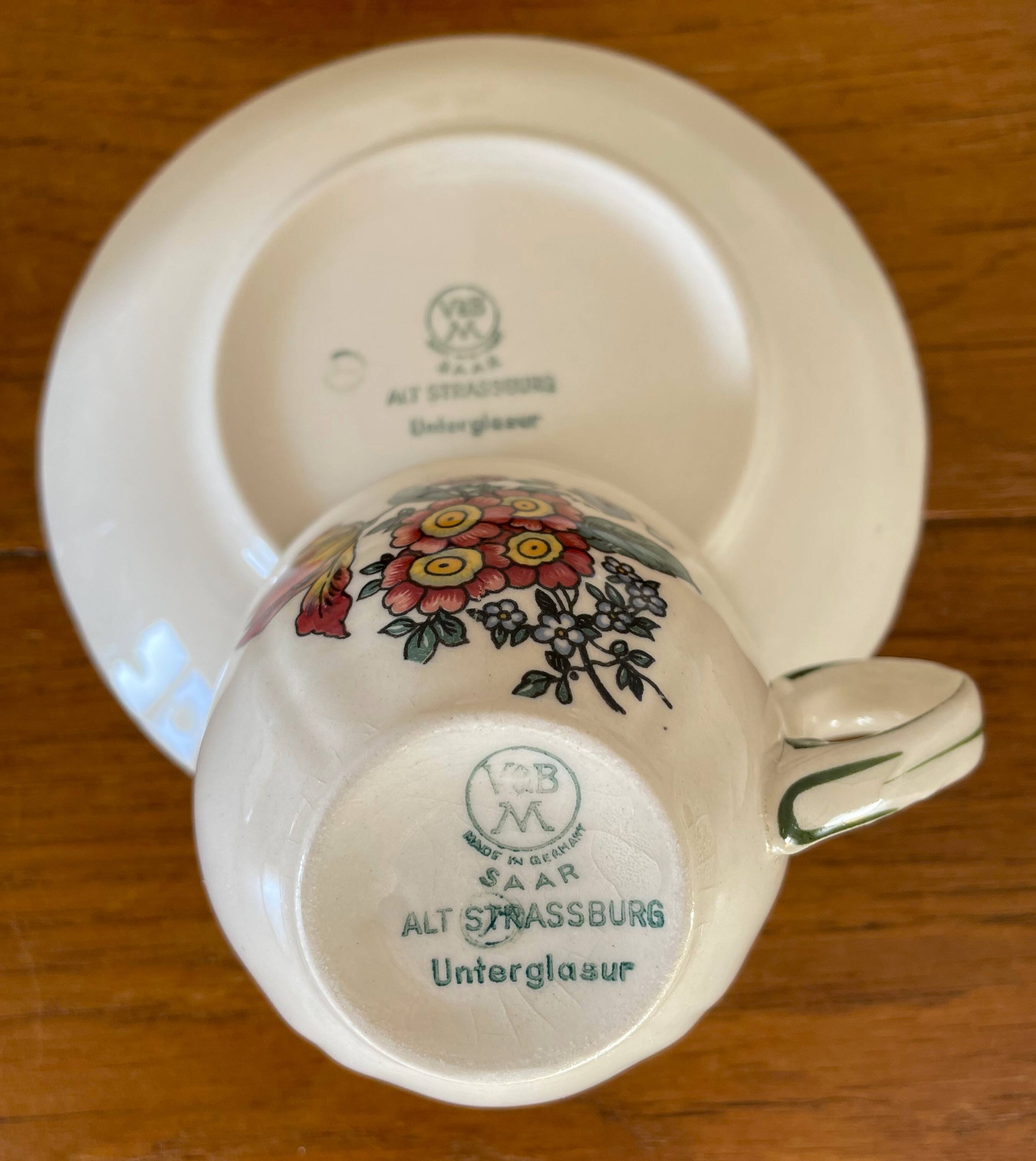Service de tasses à café anciennes  en faïence de Villeroy & Boch