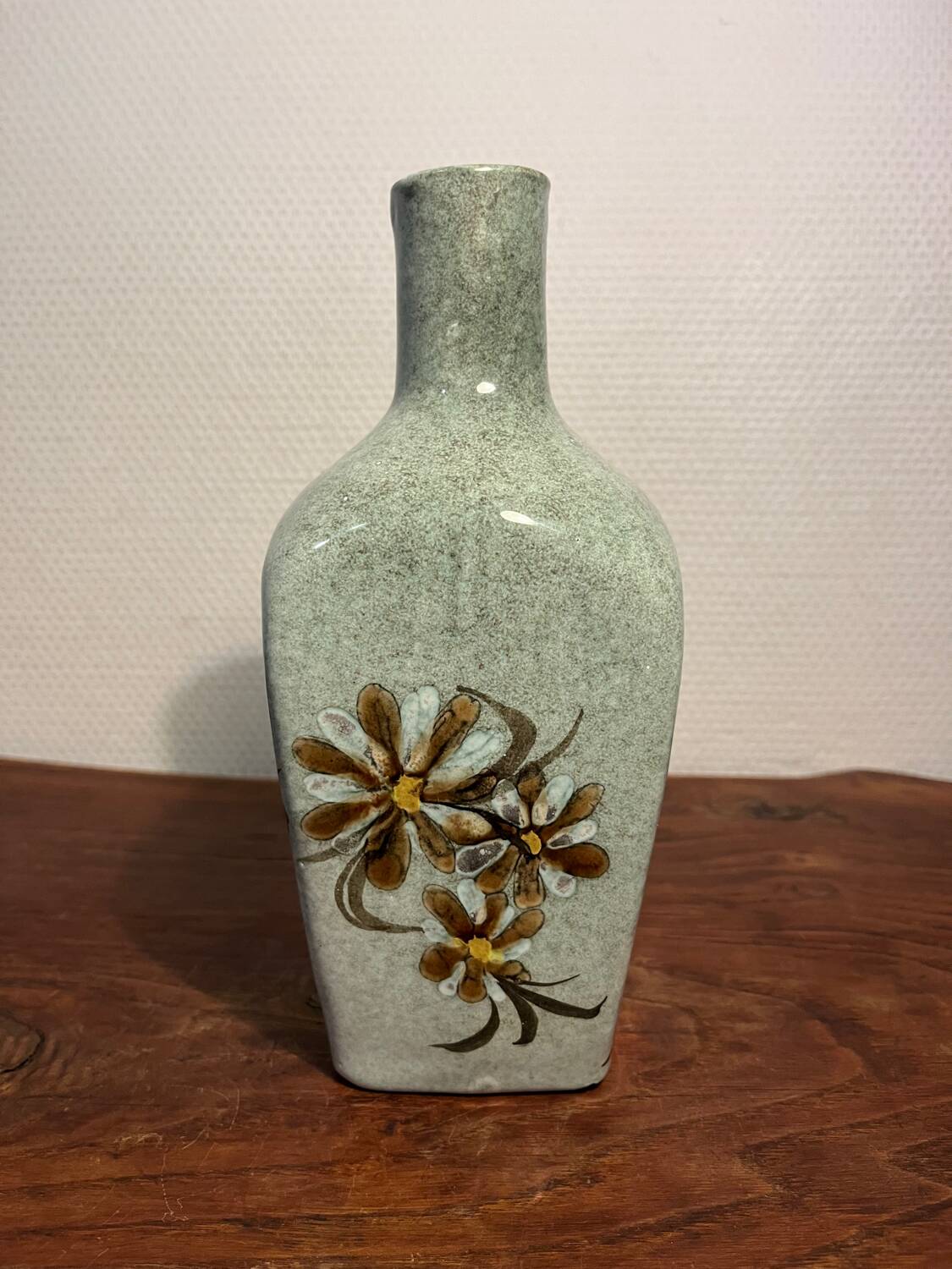 Handmade ceramic vase craft work