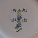 Round dish in Iron earth blueberry decoration