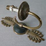 Ancienne applique électrique tête d'aigle rapace en bronze 20 cm luminaire rétro
