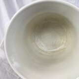 Earthenware pot cover with reed patterns
