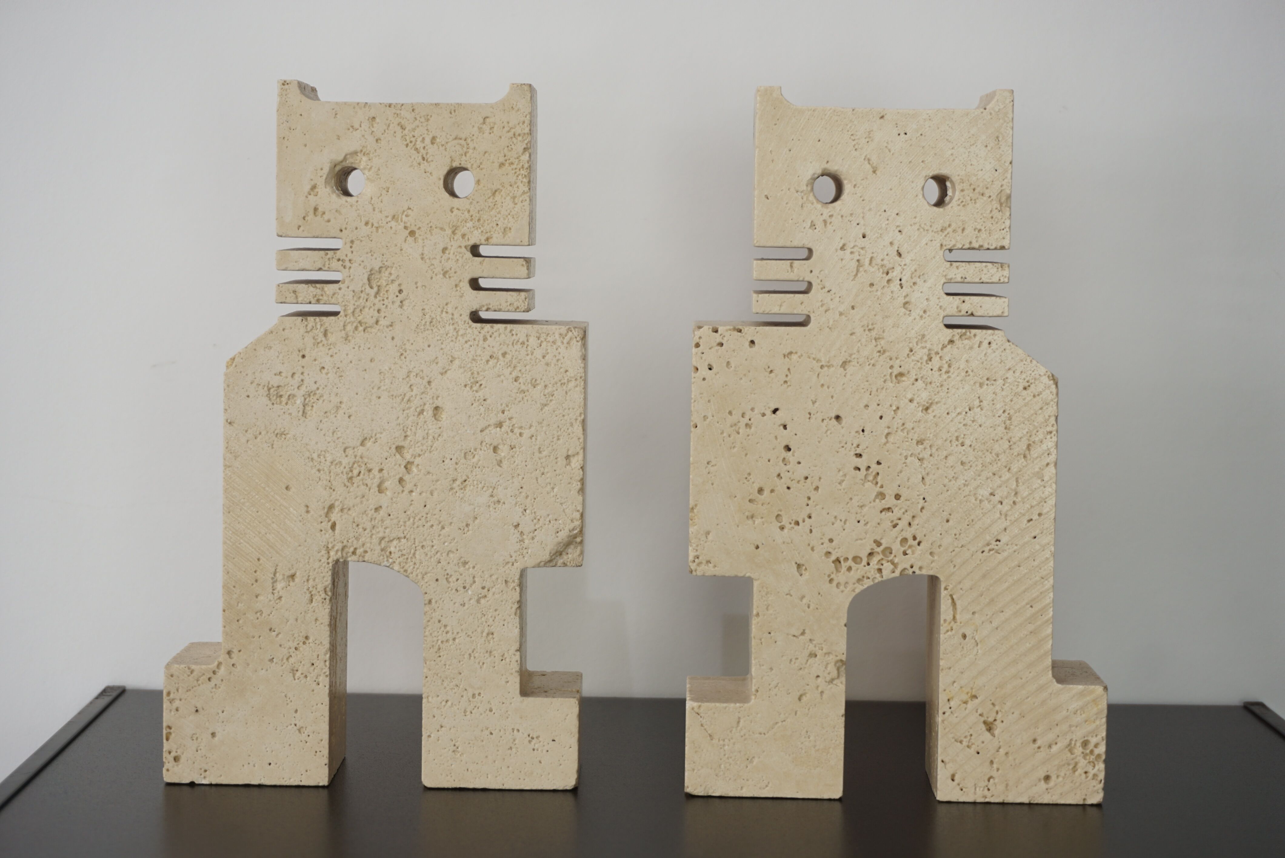 Pair of travertine bookends in  design Fratelli Mannelli