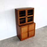 vintage wall cabinet | display cabinet | C. Hvidt