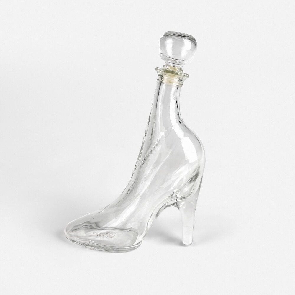 Glass pumps bottle