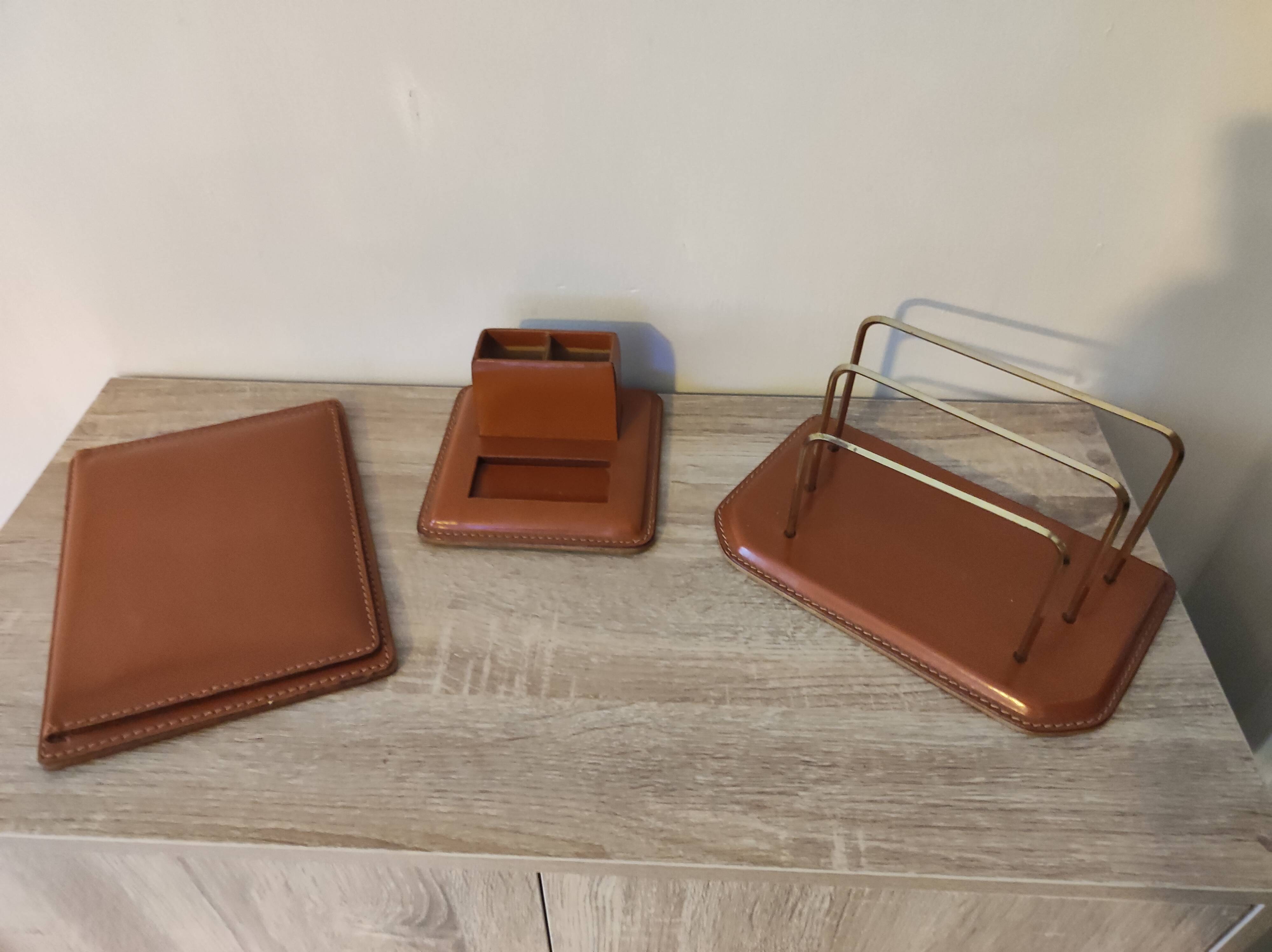 Set accessories office set quilted leather