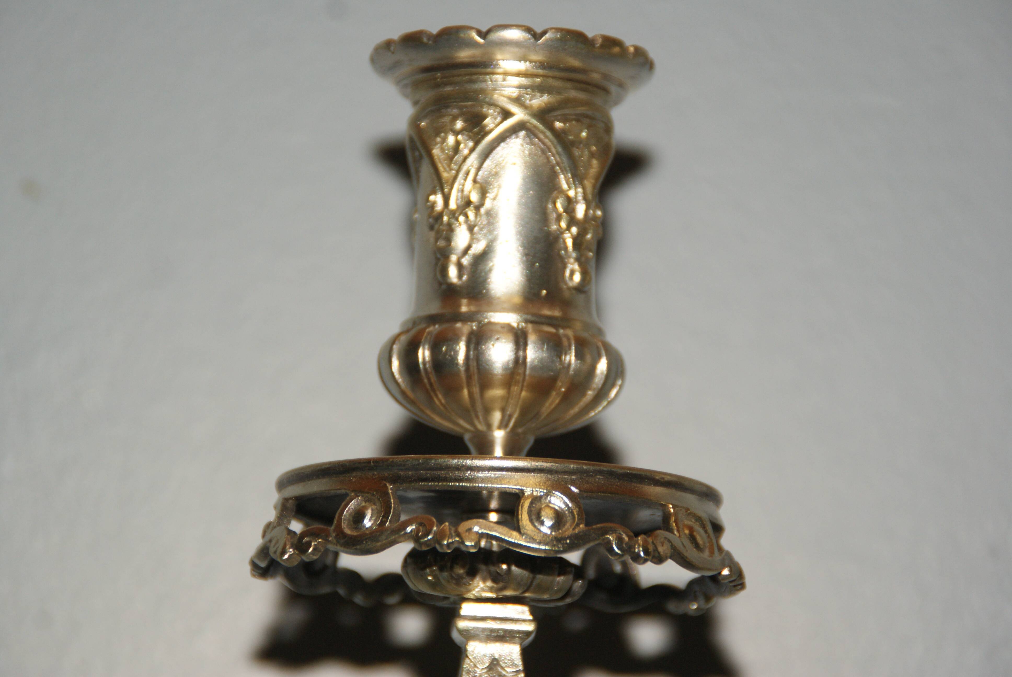 Rare paire de chandeliers en bronze XIX siècle