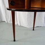 Coffee table worker