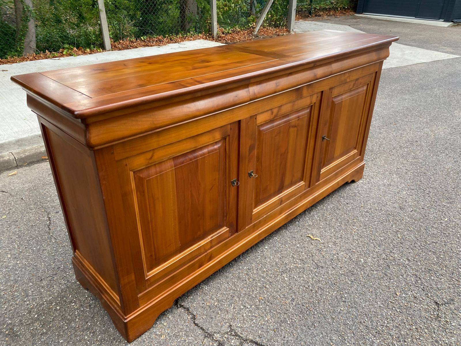 Buffet enfilade merisier massif 3 portes 3 tiroirs Louis Philippe