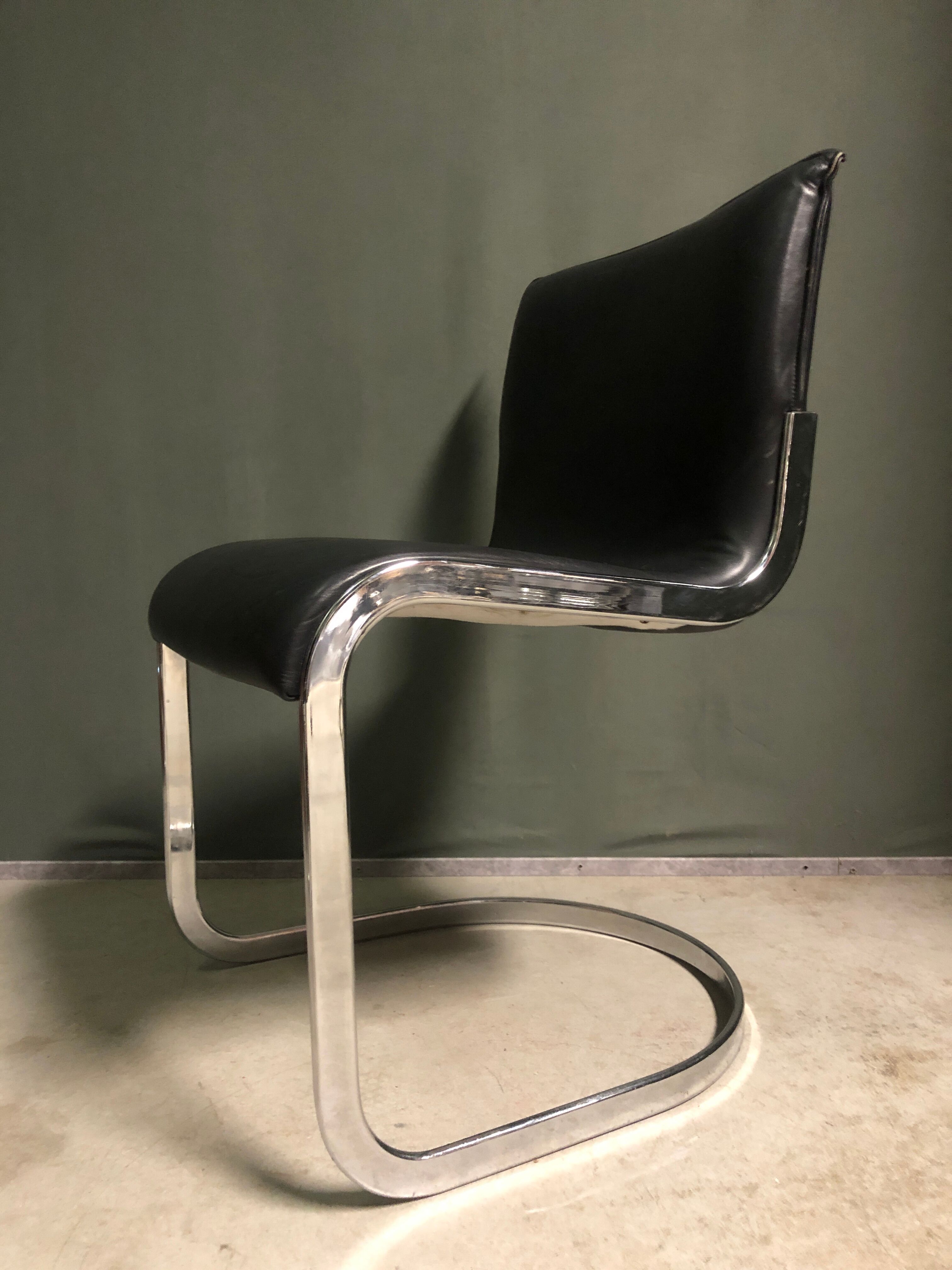 4 dining chairs 1980