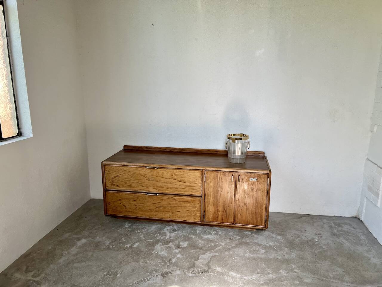 English mini-bar sideboard, 70s