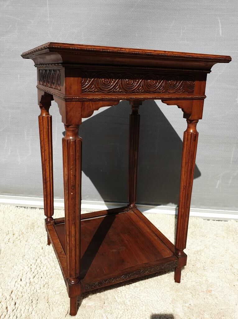 Mahogany harness orientalist décor with Greek friezes