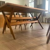 Table à manger pied compas dans le goût de Pierre Jeanneret