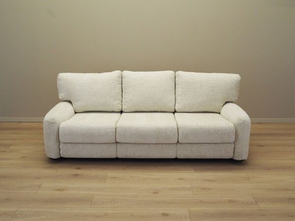 Canapé blanc, design italien, années 1970, fabricant : Busnelli, designer : Arrigo