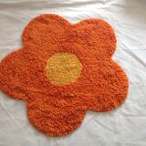 Petit tapis forme fleur année 70 vintage