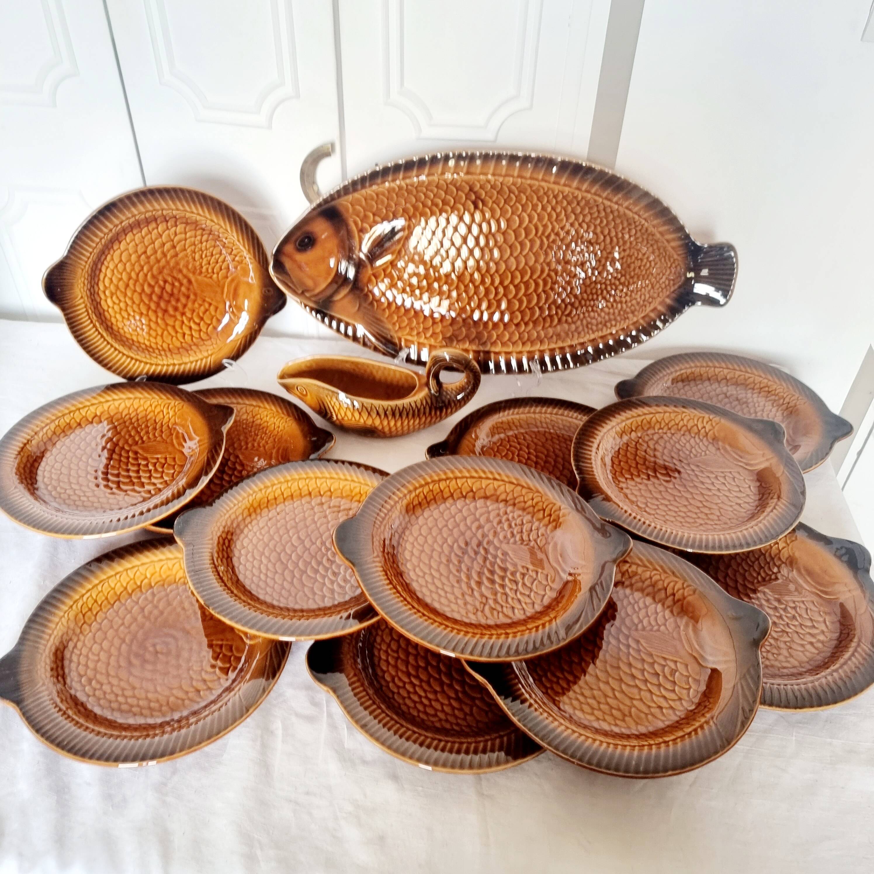 French ceramic dinnerware and plates set sarraguemines 1970s