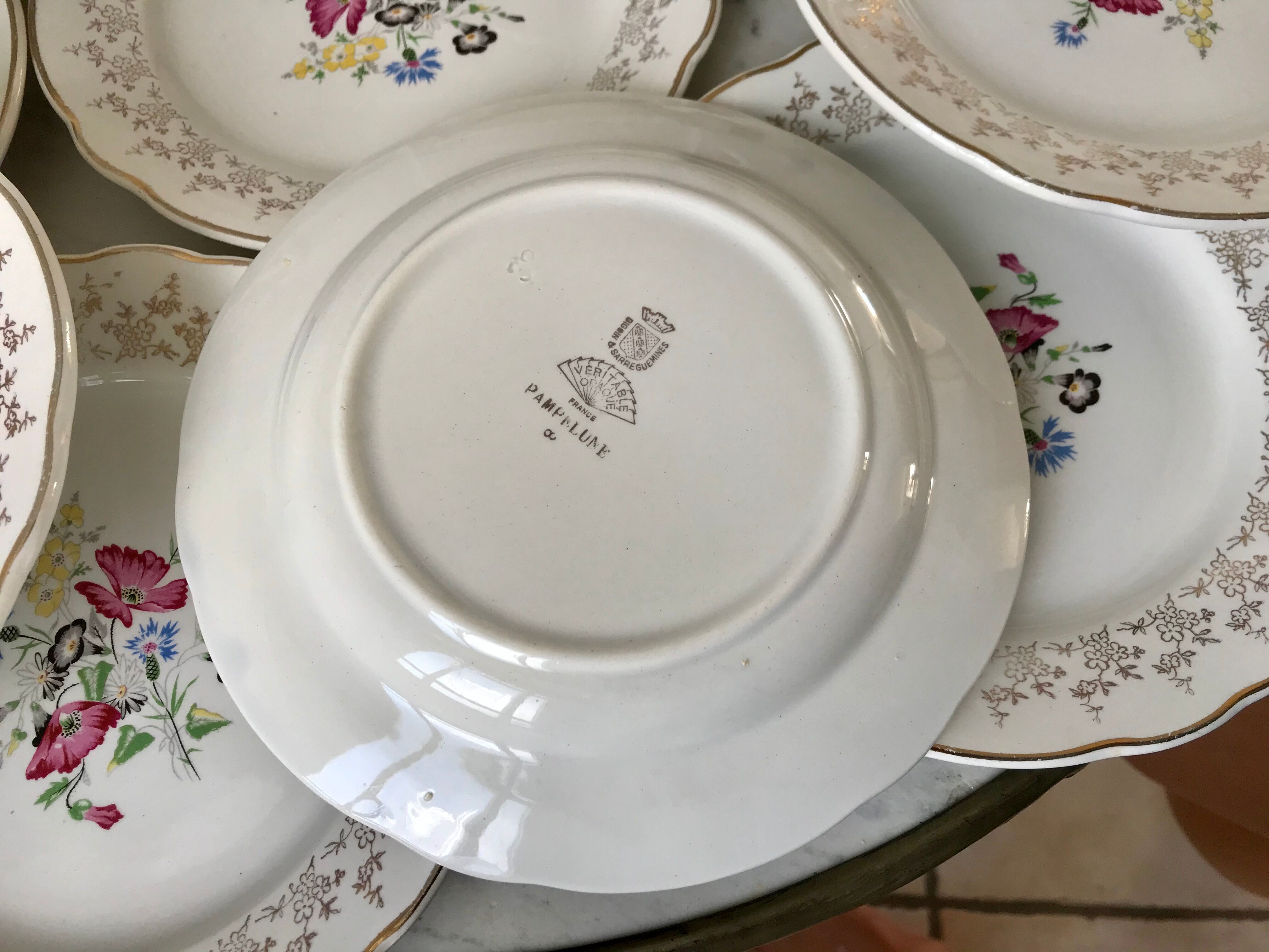Dessert service cake dish and 12 dessert plates Digoin Sarreguemines Pamplona